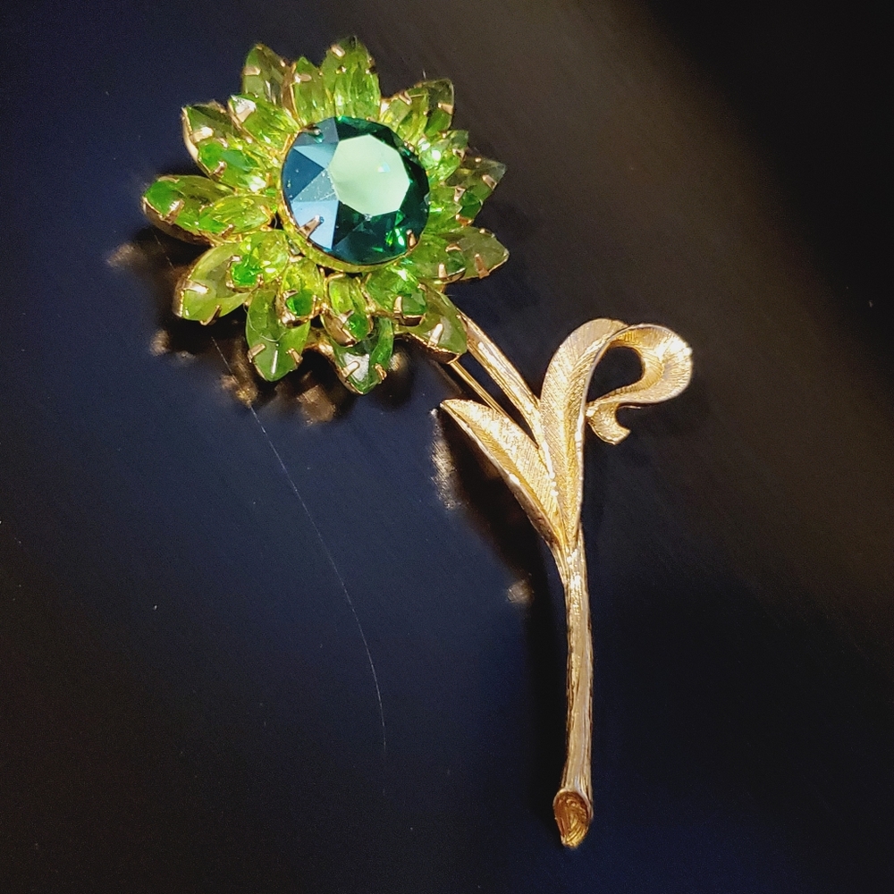 Vintage Crystal Brooch 70s 80s Floral Gold-tone Green Blue